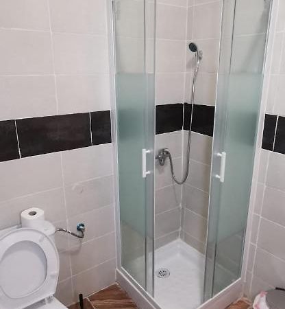 Hostal Gracia Torrejon de Ardoz Ngoại thất bức ảnh